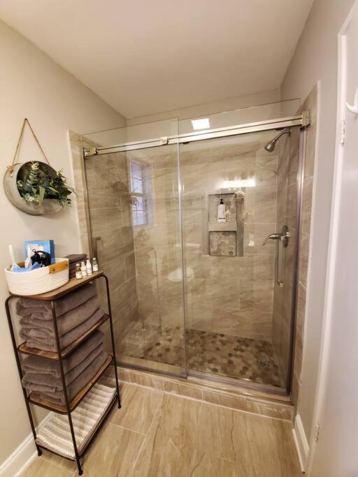 Gold Dust Delight - Cozy In The Woods Dahlonega